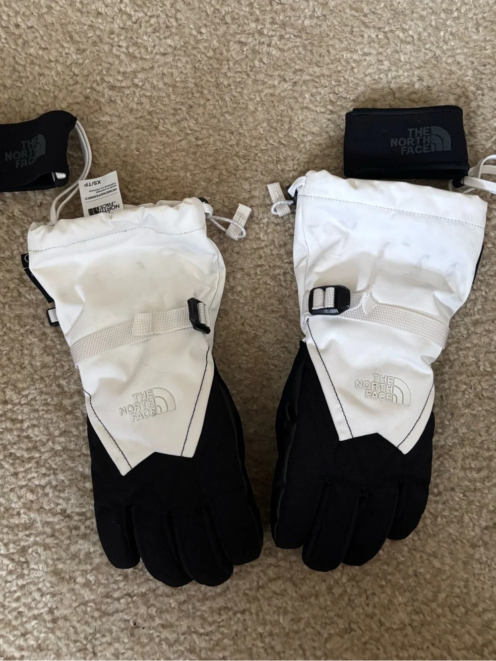 The North Face White and Black Women's Snow Gloves